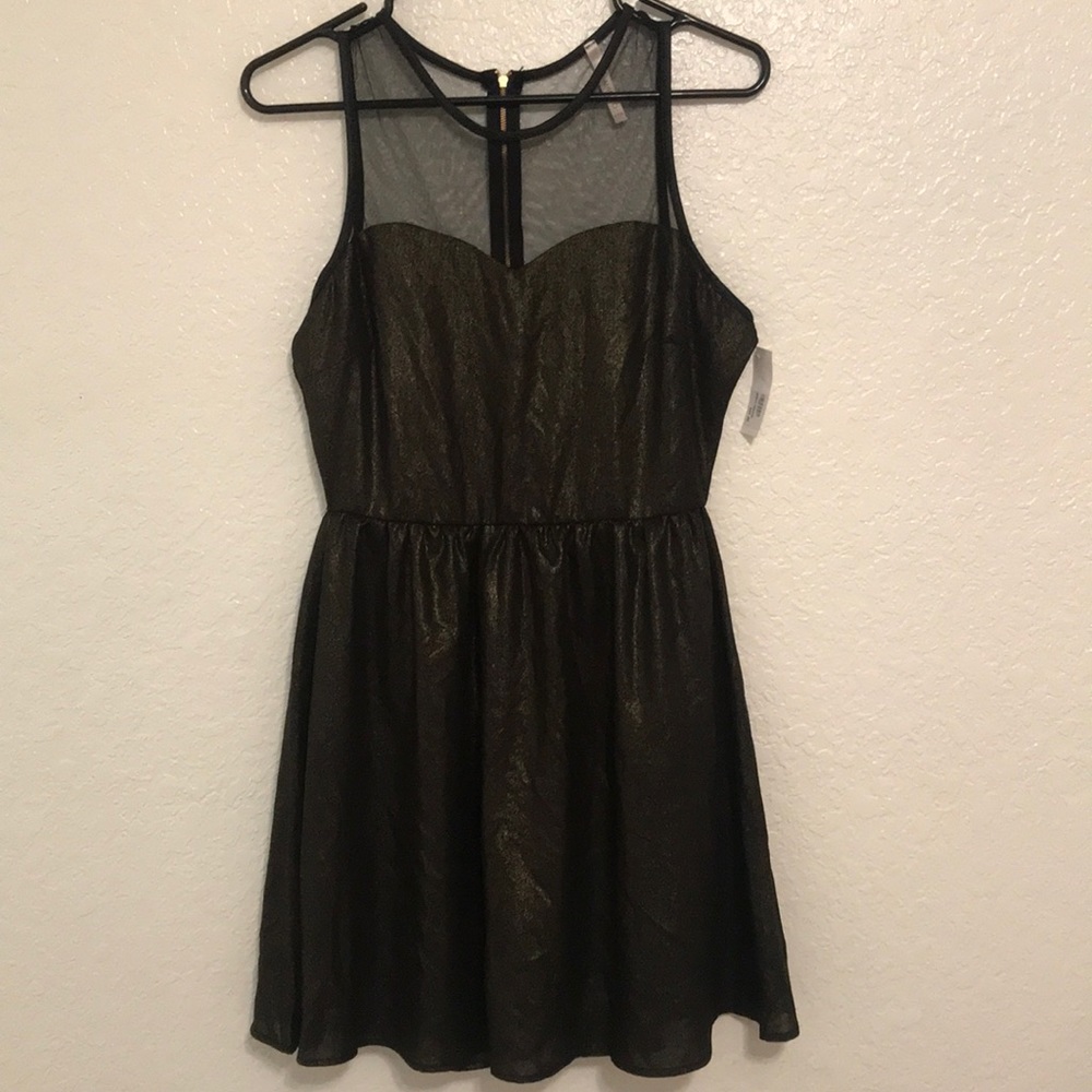 NWT Manito Green/Gold Dress